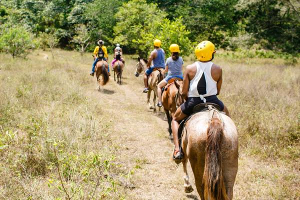 Horseback riding Costa Rica