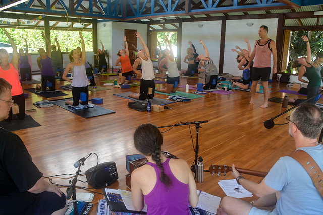 10 Questions to Ask Yourself Before Choosing a Yoga Teacher Training Program