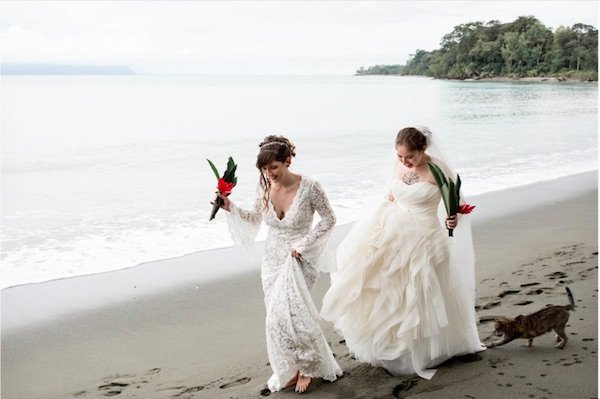 how to save money on your wedding affordable destination wedding